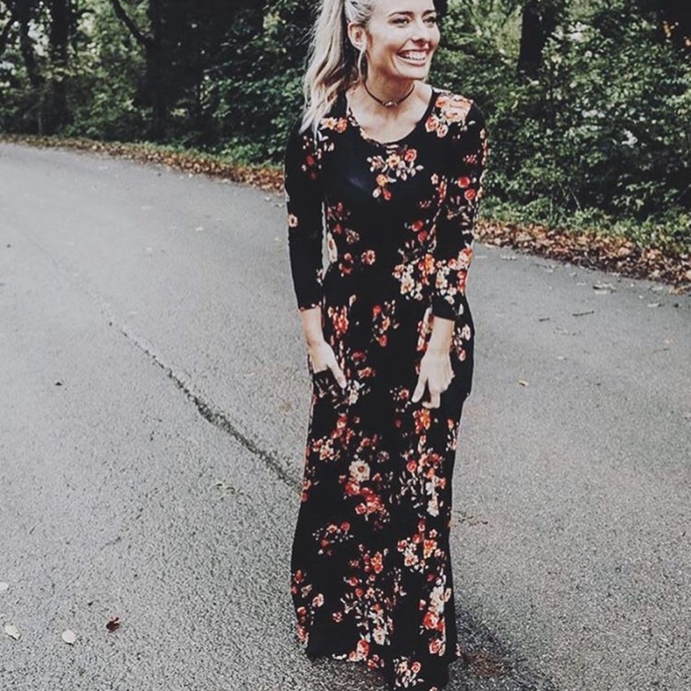 New Ashley LeMieux Black Floral Maxi
